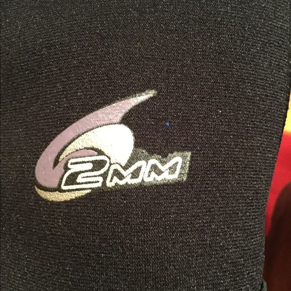 NeoSport wetsuit. Size 10.  2MM. - Picture 2 of 4